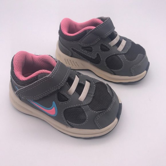 baby girl nike shoes size 5